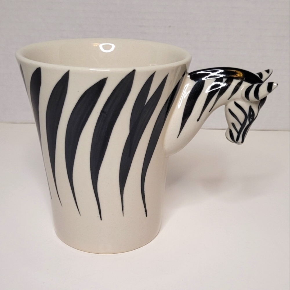 Zebra 3D Mug Pier 1 NWOT